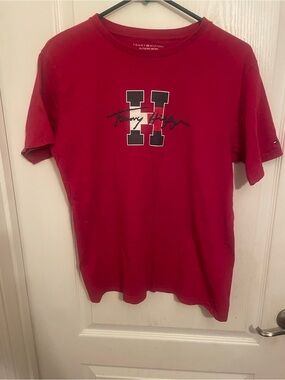 Tommy Hilfiger boys Red Logo Graphic T-Shirt